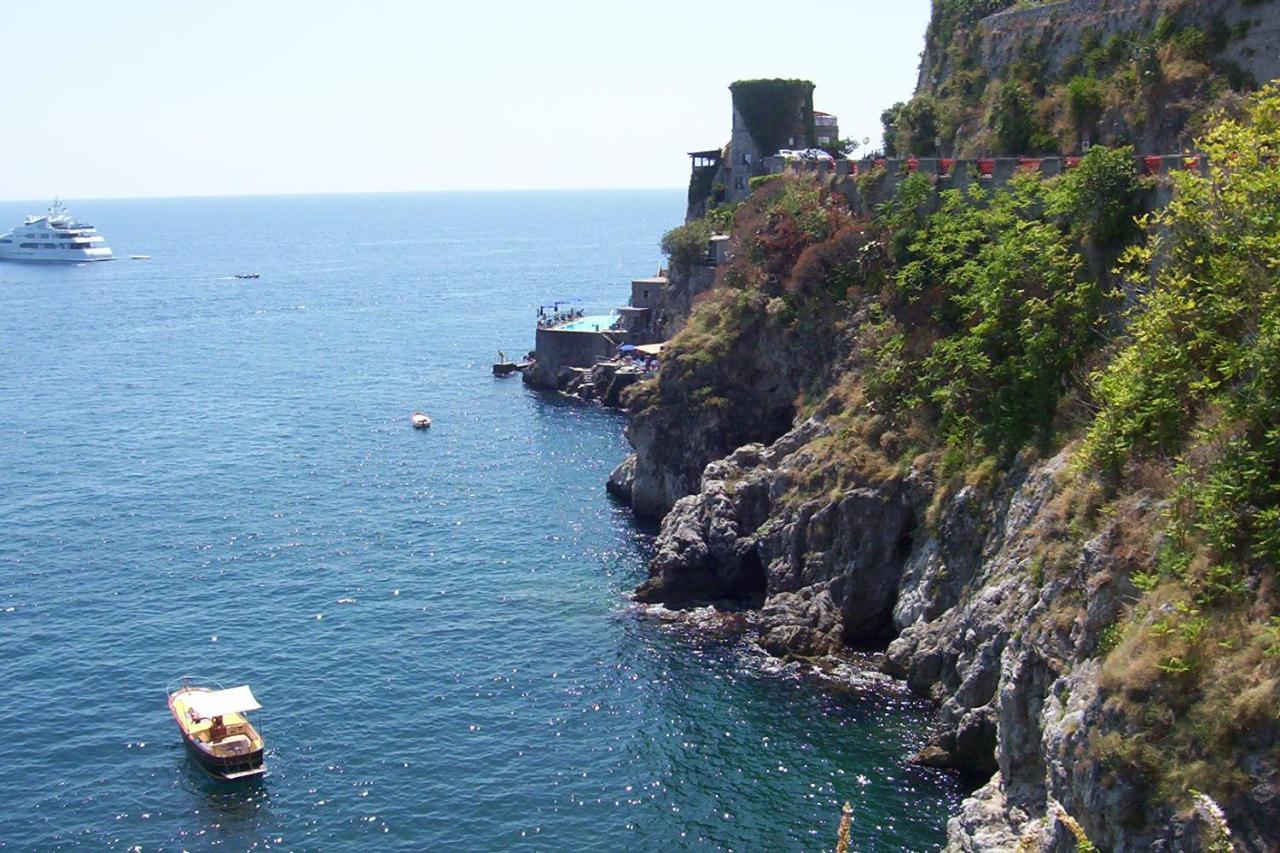 Primo Posto Bed and Breakfast Salerno Exteriör bild